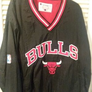 Vintage Bulls pullover jacket
